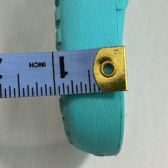 CROCS Iconic Comfort Thong Flip Flop Sandals - Bright Light Blue, Wom 8 - Picture 10 of 10